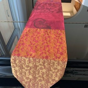 Holiday Table Runner